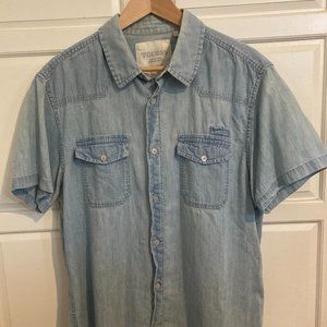 GUESS CHAMBRAY WESTERN SHIRT -- SHORT SLEEVE -- MENS L/XL